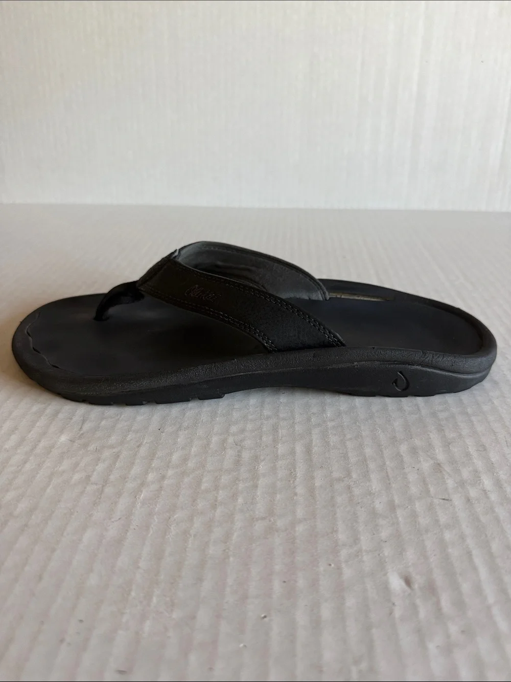 Olukai Men’s Black Ohana Flip Flop Sandals